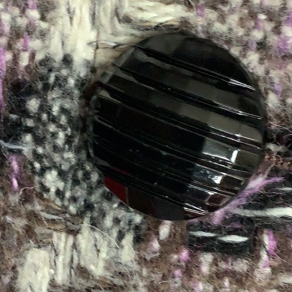 Never worn tribal coat - Picture 5 of 8